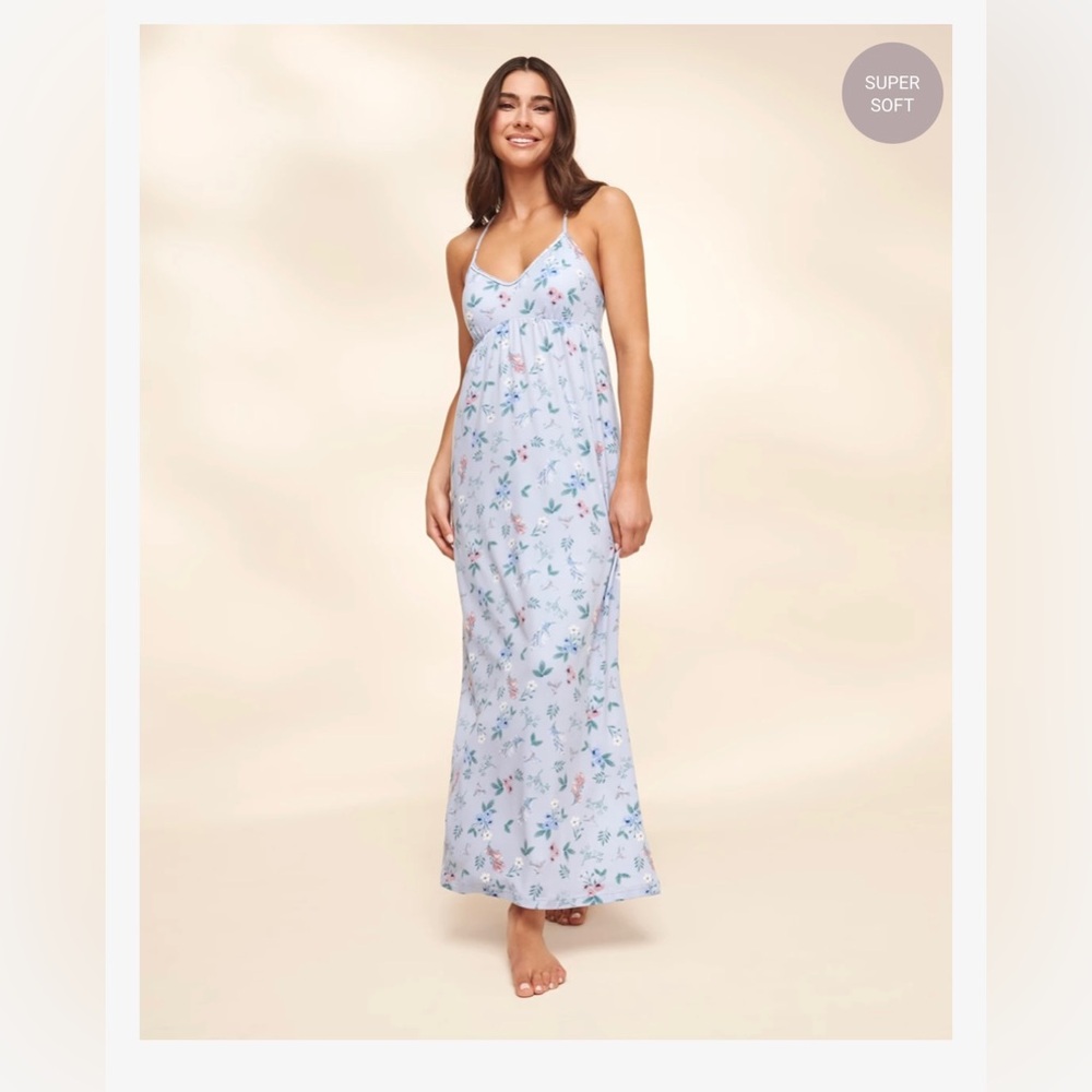 NTW La Vie en Rose Women's Floral Super Soft Long Nightie - Size: Small